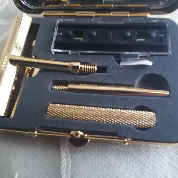Travel Gold Plated Shaver Razor w Compact & Mirror  NEW - Picture 9 of 10